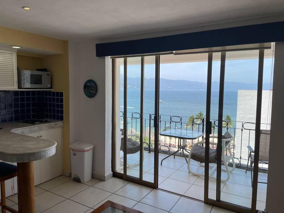 Beachfront View Condo Beside La Isla Mall Puerto Vallarta Exterior photo